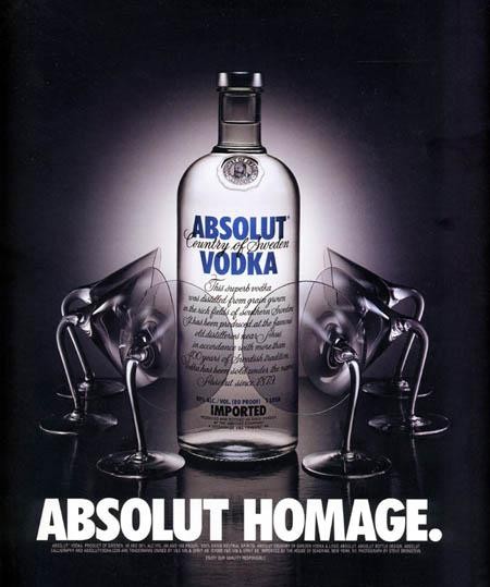 Absolut Vodka, năm 1981. ABSOLUT là một thương hiệu rượu nổi tiếng toàn cầu của Thụy Điển. Chiến dịch quảng cáo này bắt đầu triển khai từ năm 1980 với công ty quảng cáo TBWA, ý tưởng chính của chiến dịch xoay quanh những bộ ảnh chỉ với đơn giản một chai rượu Absolut được đặt ở giữa và dòng tít bắt đầu bằng từ “Absolut + ….” ở dưới.